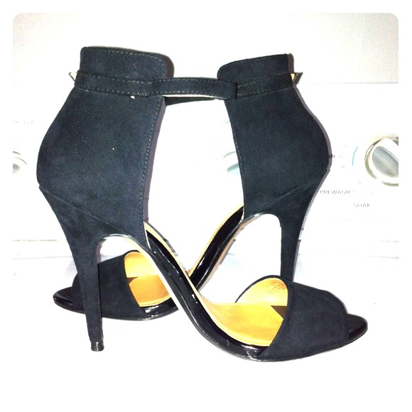 Zara Basic Sandals
