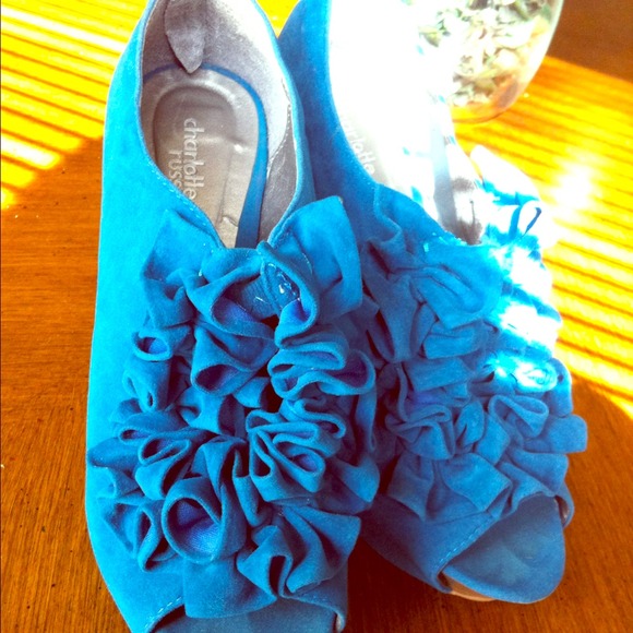 ⬇REDUCED⬇Charlotte Russe heels 🚩Reserved 🚩