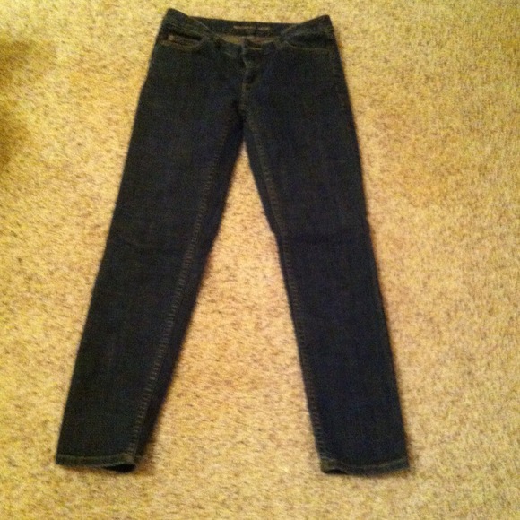 MK Jean