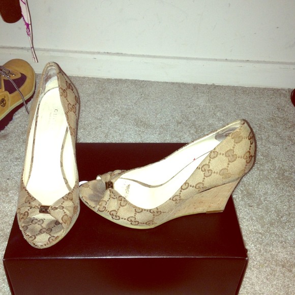 Gucci wedges