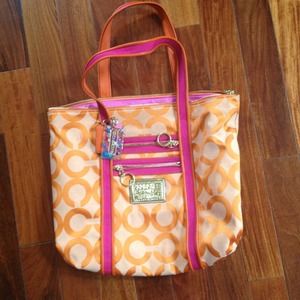 Brand new Coach Poppy tote