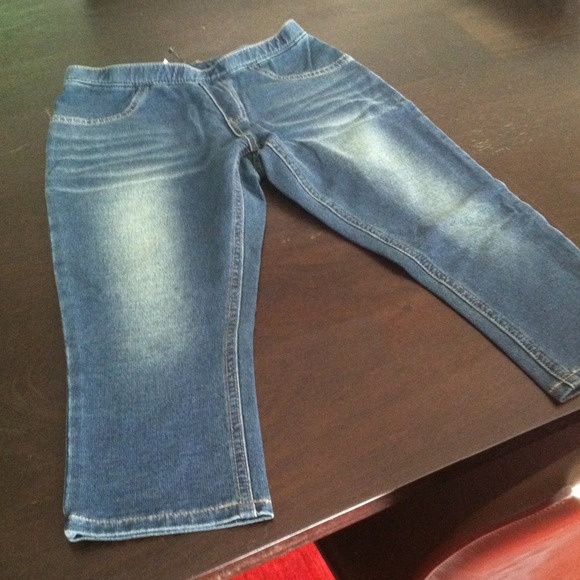 Hue Skinny Jeanz Capris