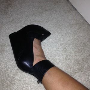 Max azria new condition only wore 3 xs