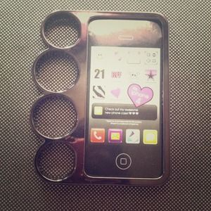 IPhone 4/4s Knuckle Case