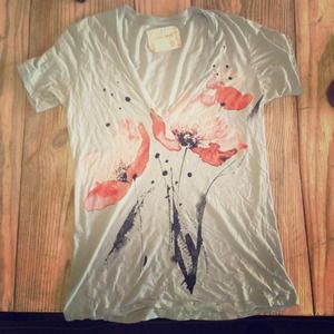 Truly Madly Deeply poppies v-neck!