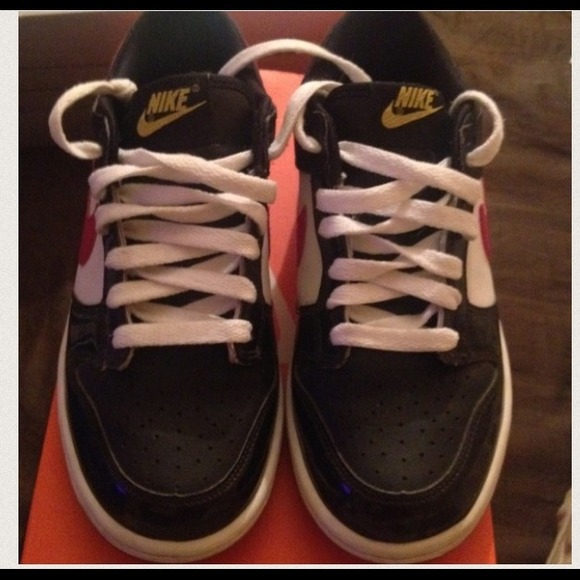 Nike low top