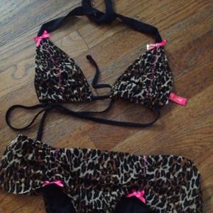 Betsy Johnson leopard bikini