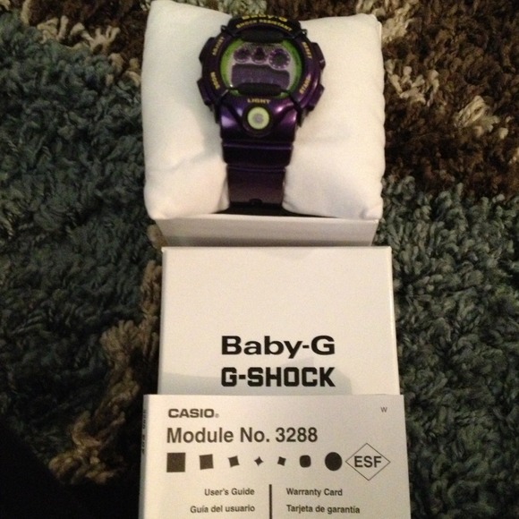 ❌❌Sold❌❌Women's Baby G-Shock Watch - Picture 3 of 3