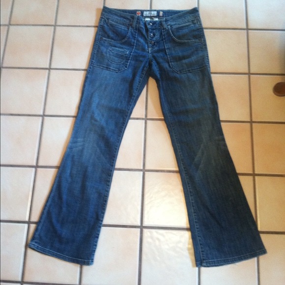 Juicy boyfriend jeans!!! - Picture 3 of 4