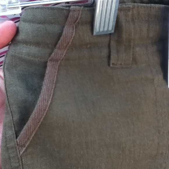 Shorts - Picture 2 of 4