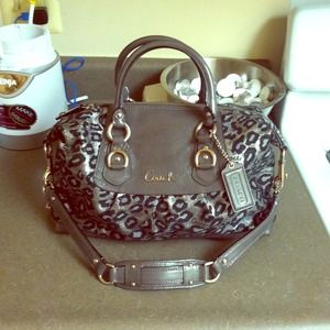 TRADED!! 🎀  BUNDLE FOR @joeytorres 🎀