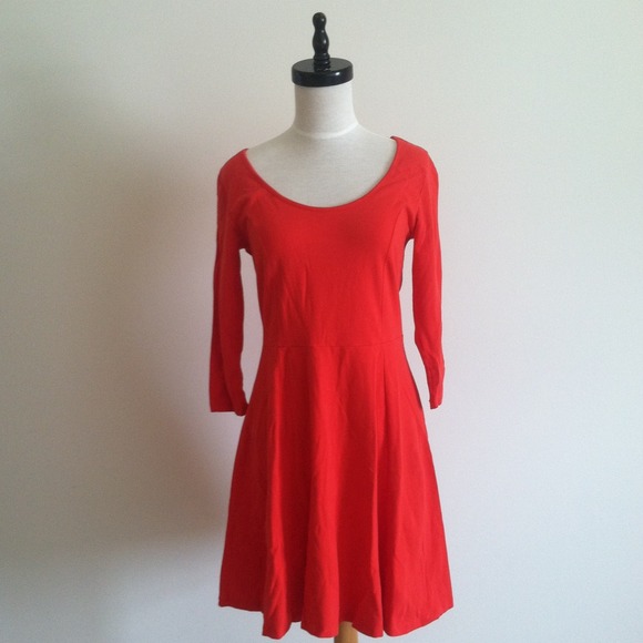 Red cotton H&M dress + F21 lace dress bundle