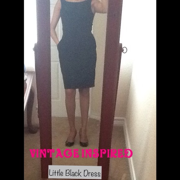 ❌SOLD❌ Black sleeveless Dress