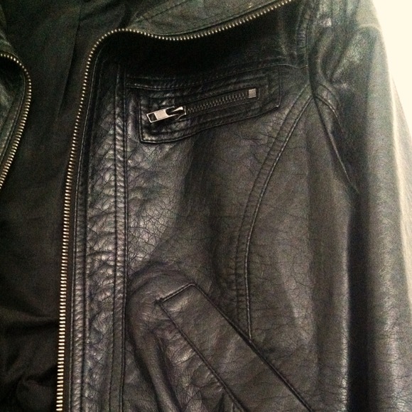 Black faux leather moto jacket - Picture 3 of 4