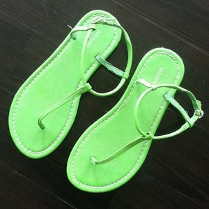 Old Navy green sandals size 7