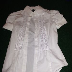 White collar short sleeve