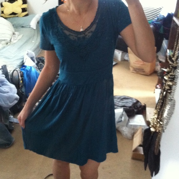 🎀SOLD🎀Teal colored dress with crochet design - Picture 3 of 3