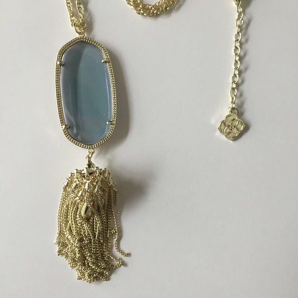 ๐ซSOLD๐ซ Rayne Necklace in Mystic Iridescent - Picture 4 of 4