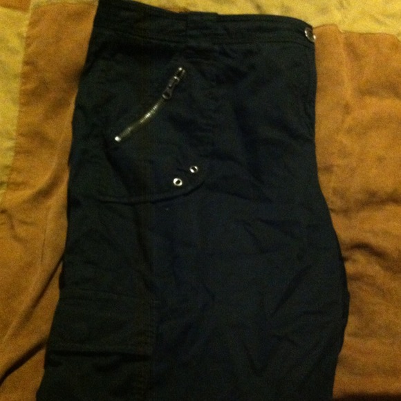 Black Capri's