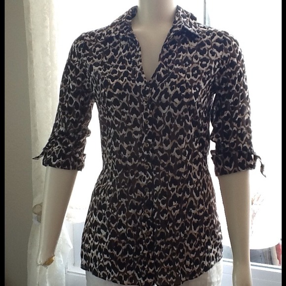 Tahari Button-up