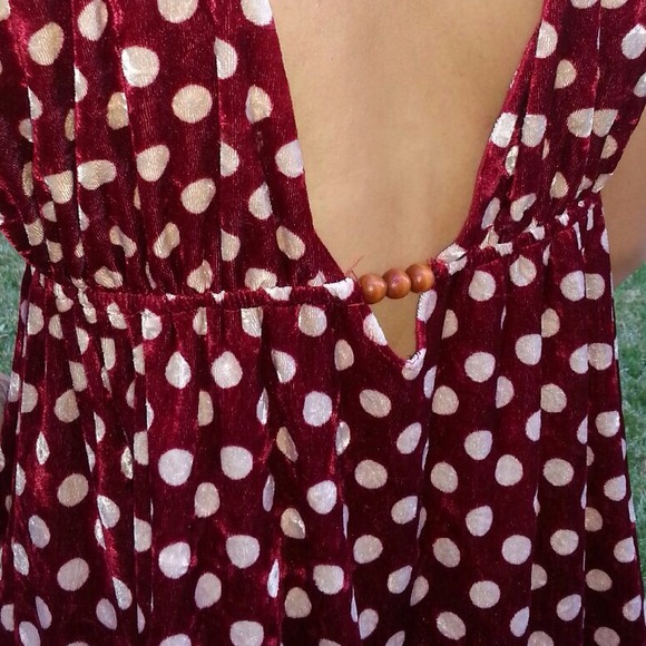 Red/white fuzzy polyester dress - Picture 3 of 4