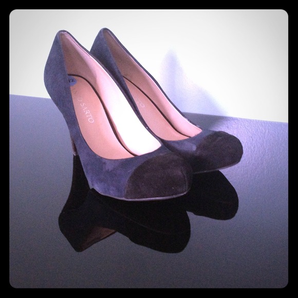 Franco Sarto pumps