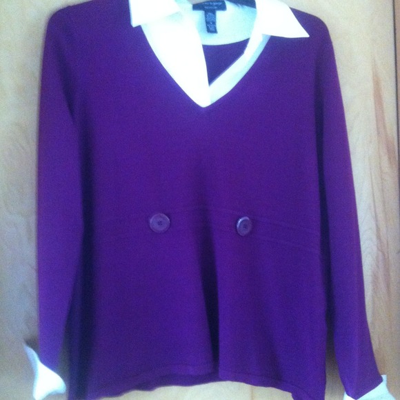 ⭐SOLD⭐Plus size woman sweater w/attached shirt