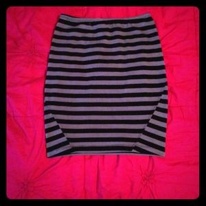 Black and grey stripped skirt from forever 21