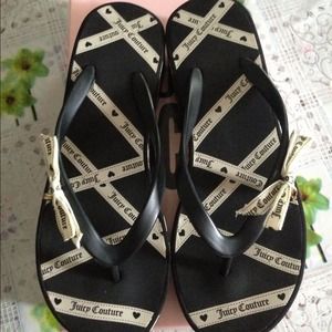 -On hold-100%👌❤authentic juicy couture flops👌❤