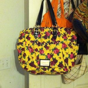 🎀🎀🎀Betseyville purse! 👜👛👝Like new!!!