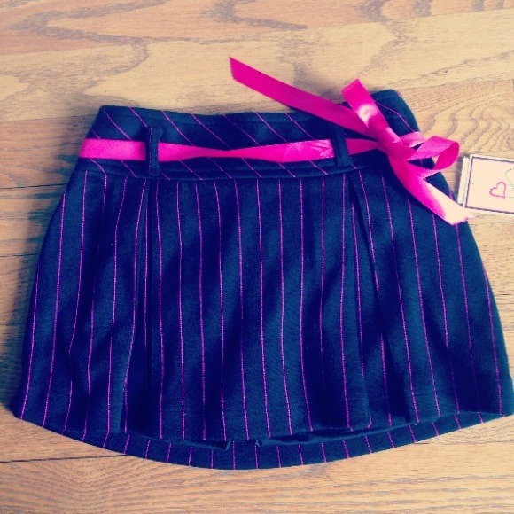 Pinstripe girl's skirt NWT
