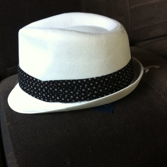 Hat - Picture 3 of 3