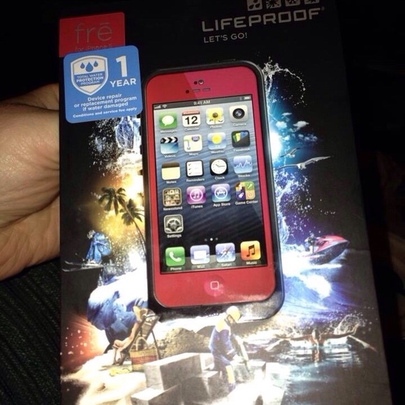 Real lifeproof red case