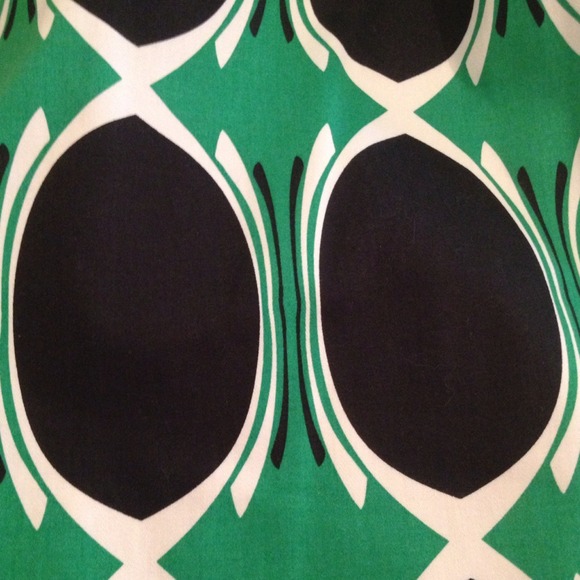 Adorable Mod Dress - Picture 3 of 4