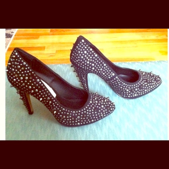 Black heels with silver studs! BNWT!