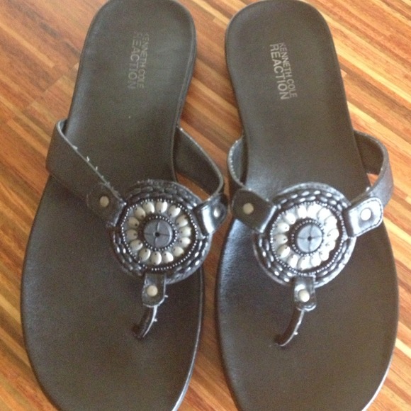 Kenneth Cole Slip on in black