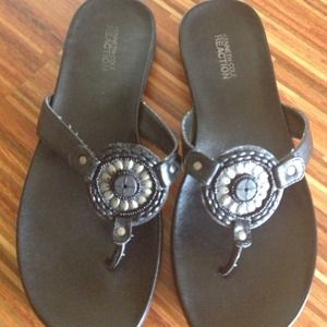 Kenneth Cole Slip on in black