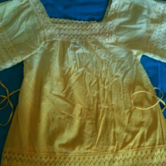 *SOLD* Yellow Ombré Top - Picture 2 of 4