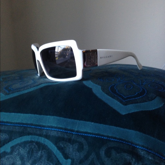 ✳REDUCED✳Authentic Bvlgari sunnies ! Like new!
