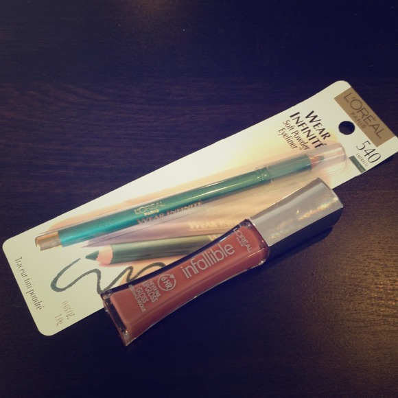 Loreal eyeliner and lipgloss