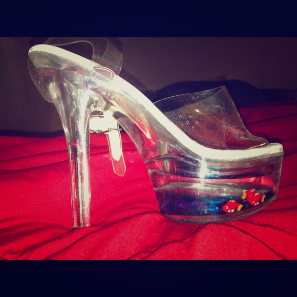 💲💰 REDUCED!!! Ellie brand stripper heels