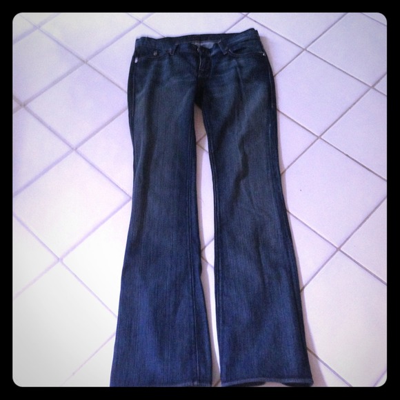 ROCK & REPUBLIC JEANS