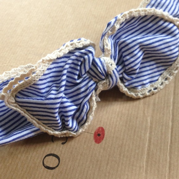 ✖BUNDLED✖??HOST PICK?? UO Bow Headband main image 4