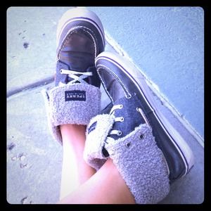 Purple and grey hightop sperrys 🌷🎀