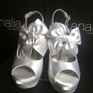 White Satin Bridal Shoes Roma Sz 6 w/Swarovski