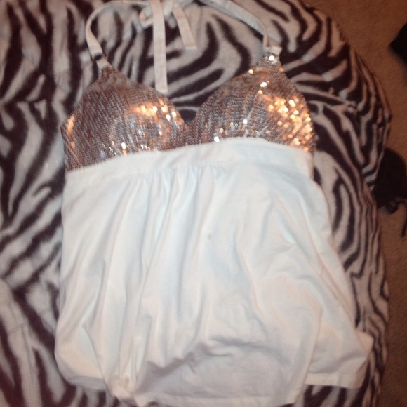 VS bra top. Sequence halter
