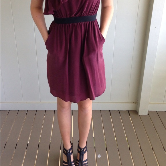 Dress - Picture 2 of 3