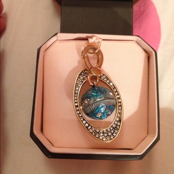 (HOLD) Juicy couture planet juicy charm