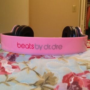 * RESERVED * Pink Beats