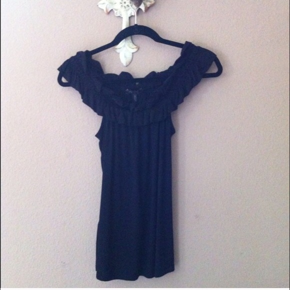 BCBG maxazria ruffle top - Picture 2 of 4